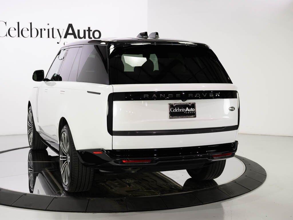 2023 Land Rover Range Rover SE photo 27