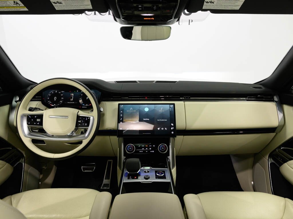 2023 Land Rover Range Rover SE photo 52
