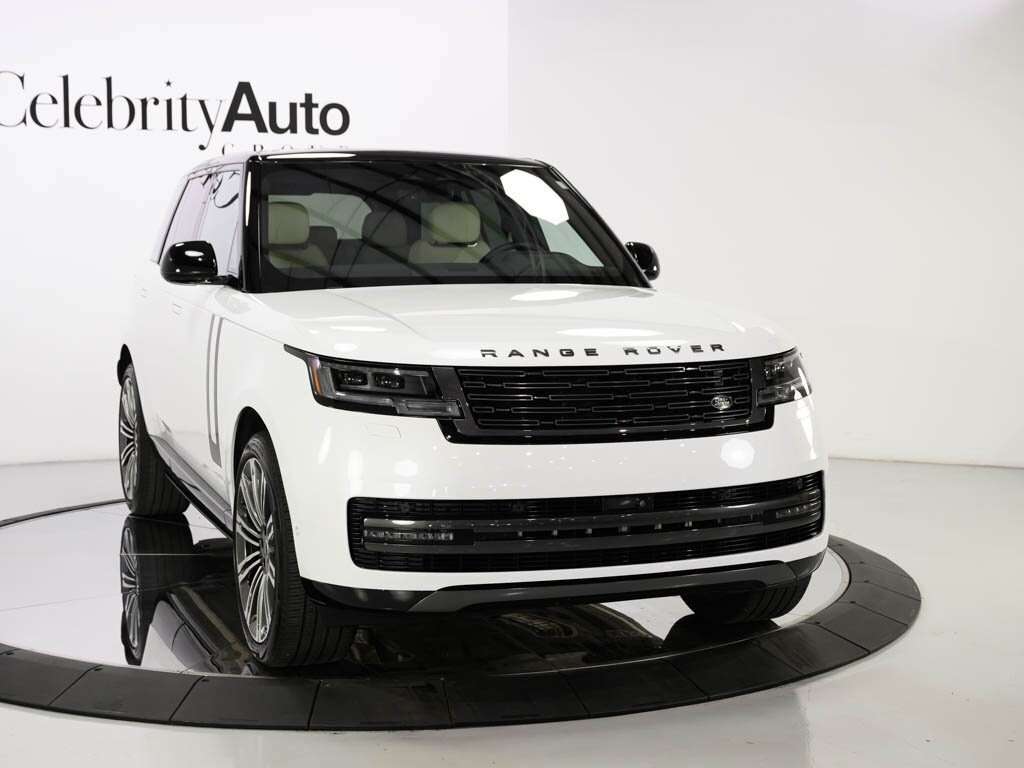 2023 Land Rover Range Rover SE photo 15