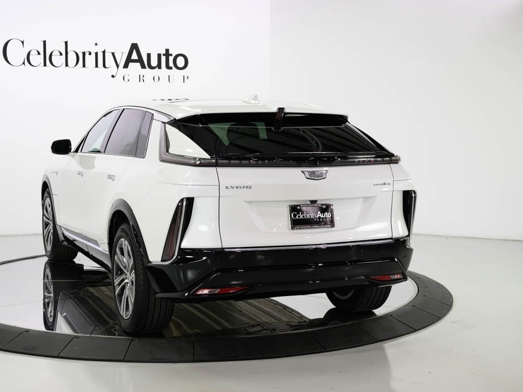 2025 Cadillac LYRIQ Luxury 2 $70K MSRP All Wheel Drive   - Photo 31 - Sarasota, FL 34243