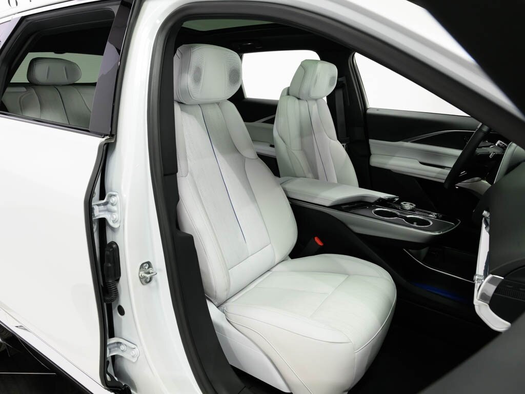 2025 Cadillac LYRIQ Luxury 2 $70K MSRP All Wheel Drive   - Photo 41 - Sarasota, FL 34243