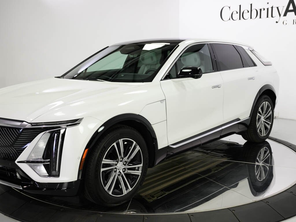2025 Cadillac LYRIQ Luxury 2 $70K MSRP All Wheel Drive   - Photo 12 - Sarasota, FL 34243