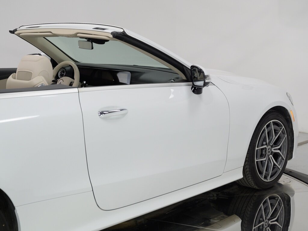 2022 Mercedes-Benz E450 4MATIC $83K MSRP AMG Line 19 " AMG Wheels   - Photo 35 - Sarasota, FL 34243