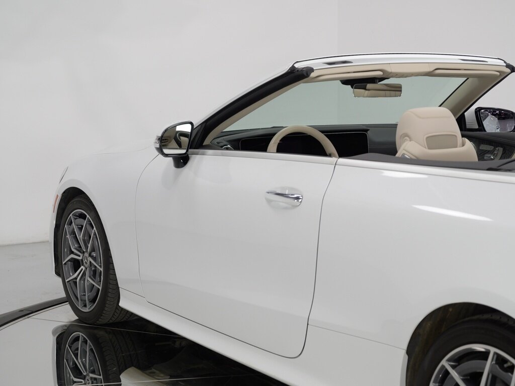 2022 Mercedes-Benz E450 4MATIC $83K MSRP AMG Line 19 " AMG Wheels   - Photo 36 - Sarasota, FL 34243