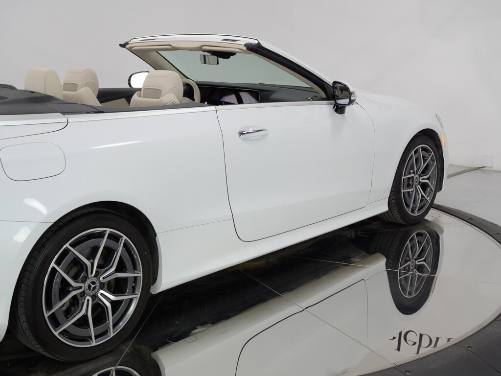 2022 Mercedes-Benz E450 4MATIC $83K MSRP AMG Line 19 " AMG Wheels   - Photo 33 - Sarasota, FL 34243