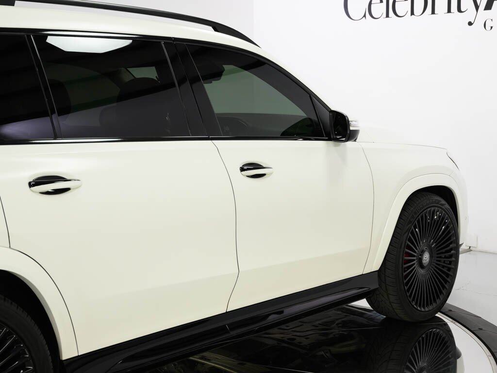 2022 Mercedes-Benz Maybach GLS 600 4MATIC Celebrity Black Optic Pkg   - Photo 26 - Sarasota, FL 34243
