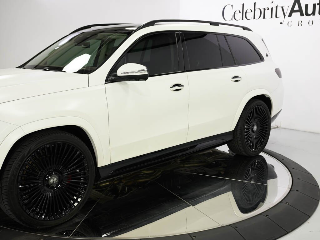 2022 Mercedes-Benz Maybach GLS 600 4MATIC Celebrity Black Optic Pkg   - Photo 14 - Sarasota, FL 34243
