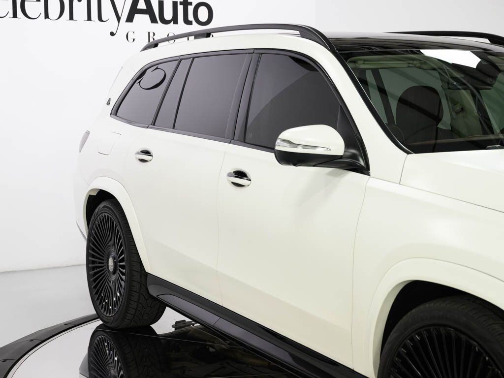 2022 Mercedes-Benz Maybach GLS 600 4MATIC Celebrity Black Optic Pkg   - Photo 15 - Sarasota, FL 34243