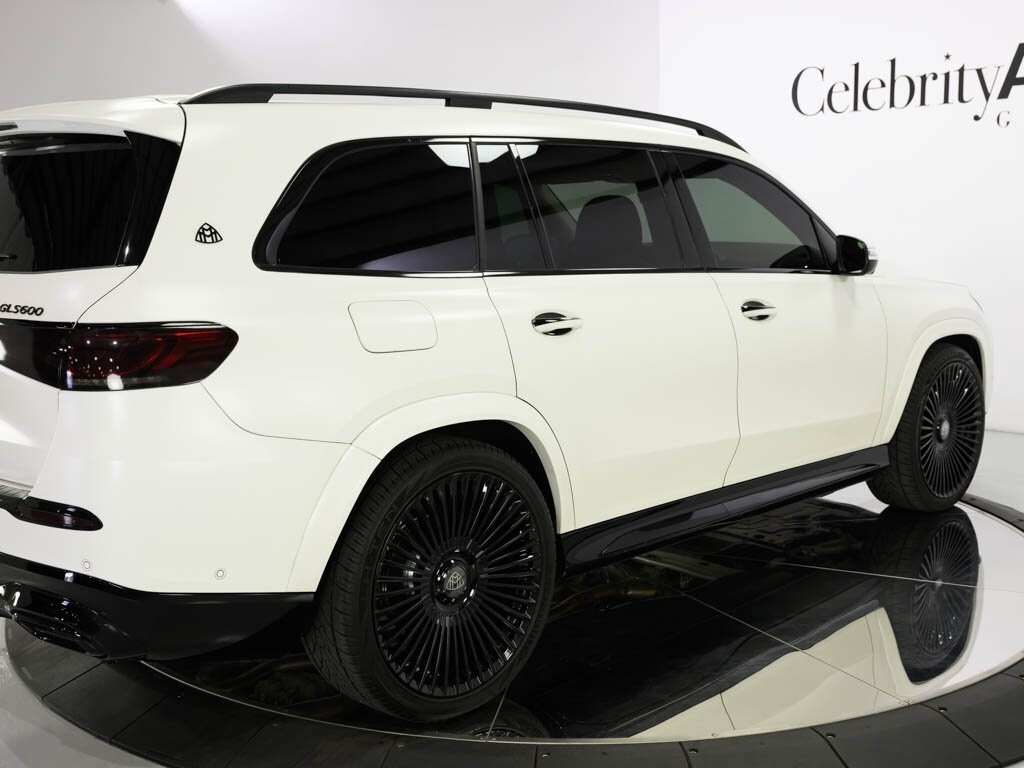 2022 Mercedes-Benz Maybach GLS 600 4MATIC Celebrity Black Optic Pkg   - Photo 21 - Sarasota, FL 34243