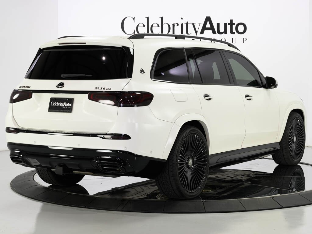 2022 Mercedes-Benz Maybach GLS 600 4MATIC Celebrity Black Optic Pkg   - Photo 7 - Sarasota, FL 34243