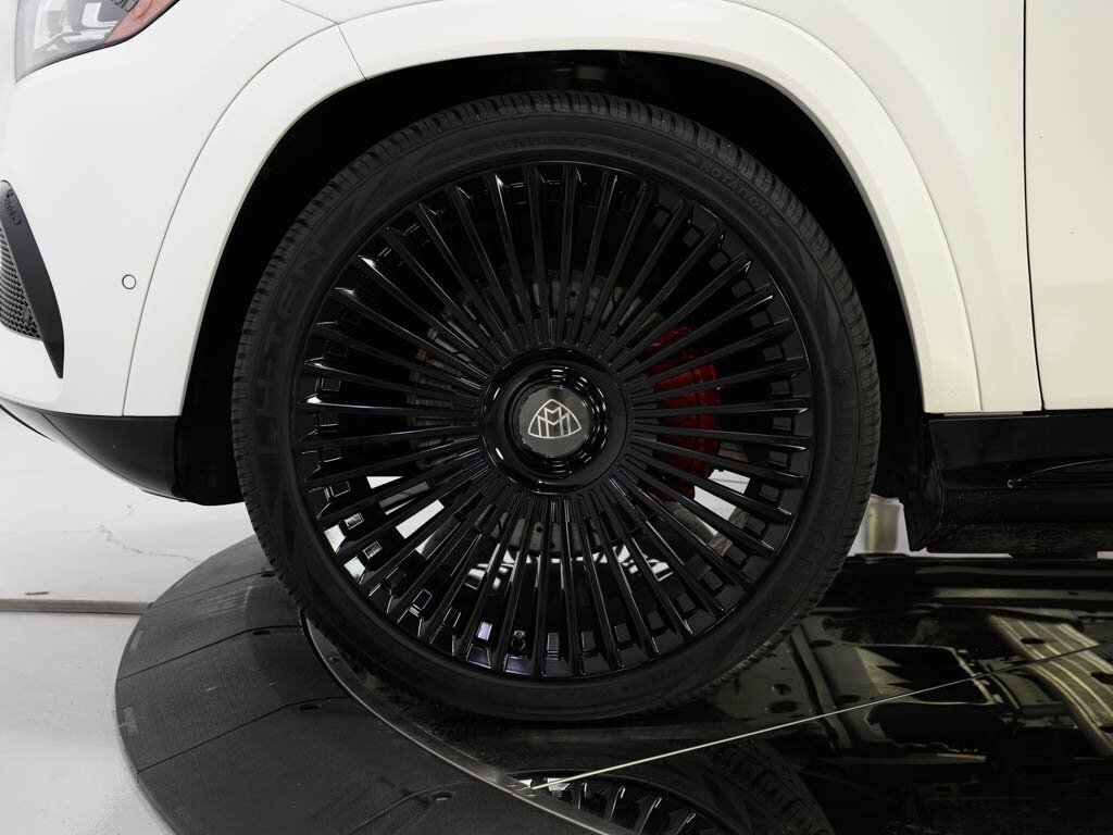 2022 Mercedes-Benz Maybach GLS 600 4MATIC Celebrity Black Optic Pkg   - Photo 38 - Sarasota, FL 34243