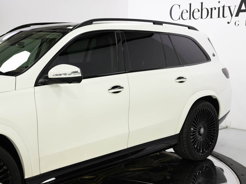 2022 Mercedes-Benz Maybach GLS 600 4MATIC Celebrity Black Optic Pkg   - Photo 16 - Sarasota, FL 34243
