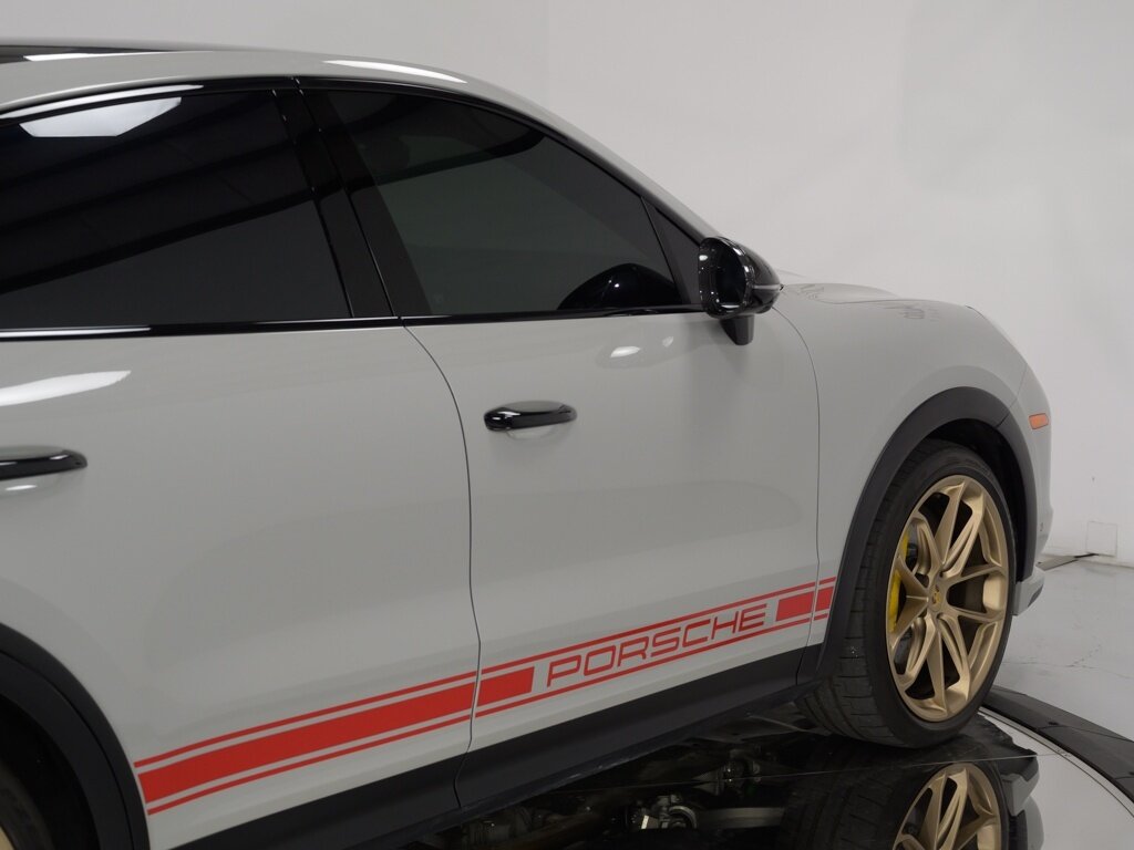 2022 Porsche Cayenne Turbo GT $215K MSRP Techart & Akrapovic Exhaust   - Photo 26 - Sarasota, FL 34243