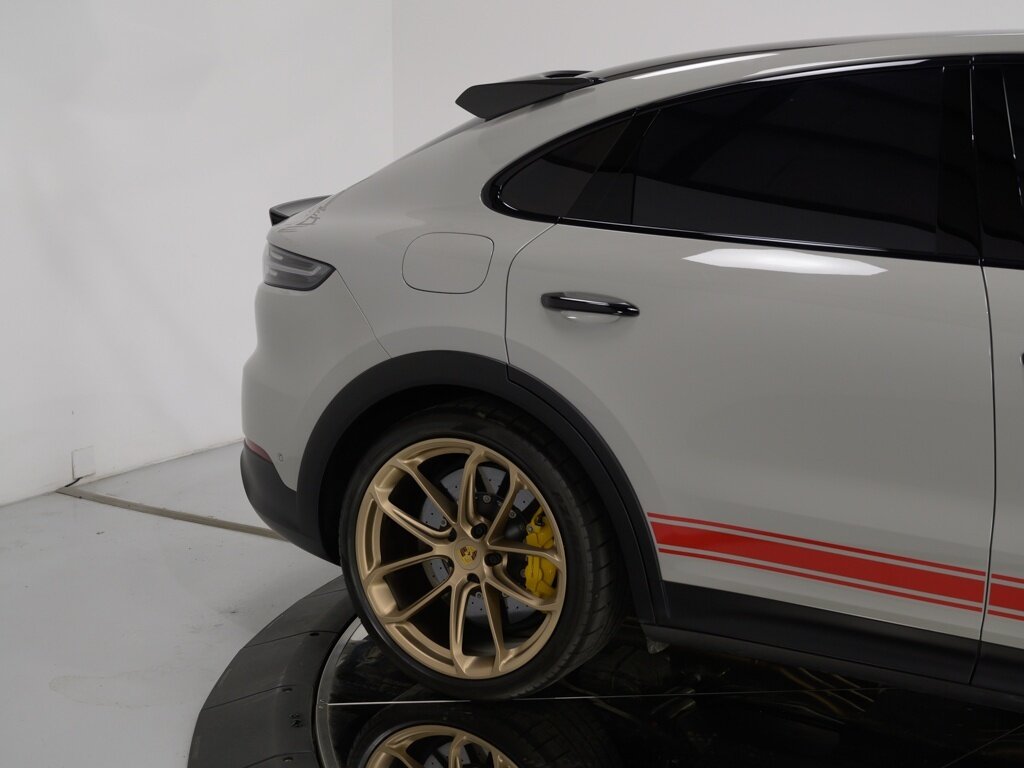 2022 Porsche Cayenne Turbo GT $215K MSRP Techart & Akrapovic Exhaust   - Photo 28 - Sarasota, FL 34243