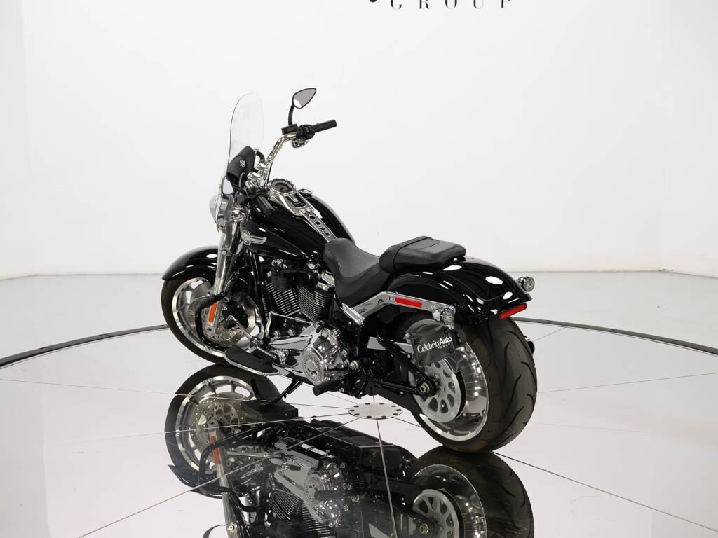 2022 Harley-Davidson Custom Fatboy 114 Lakester Wheels 240mm Rear Tire   - Photo 15 - Sarasota, FL 34243