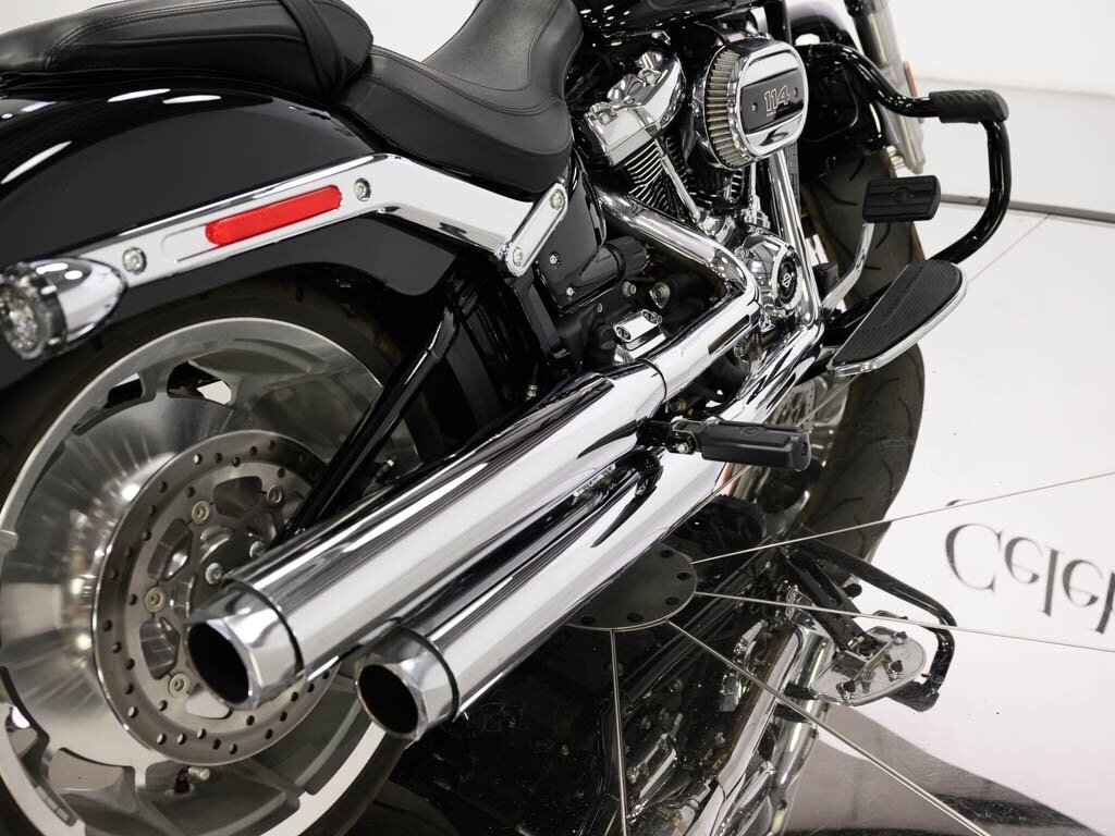 2022 Harley-Davidson Custom Fatboy 114 Lakester Wheels 240mm Rear Tire   - Photo 24 - Sarasota, FL 34243