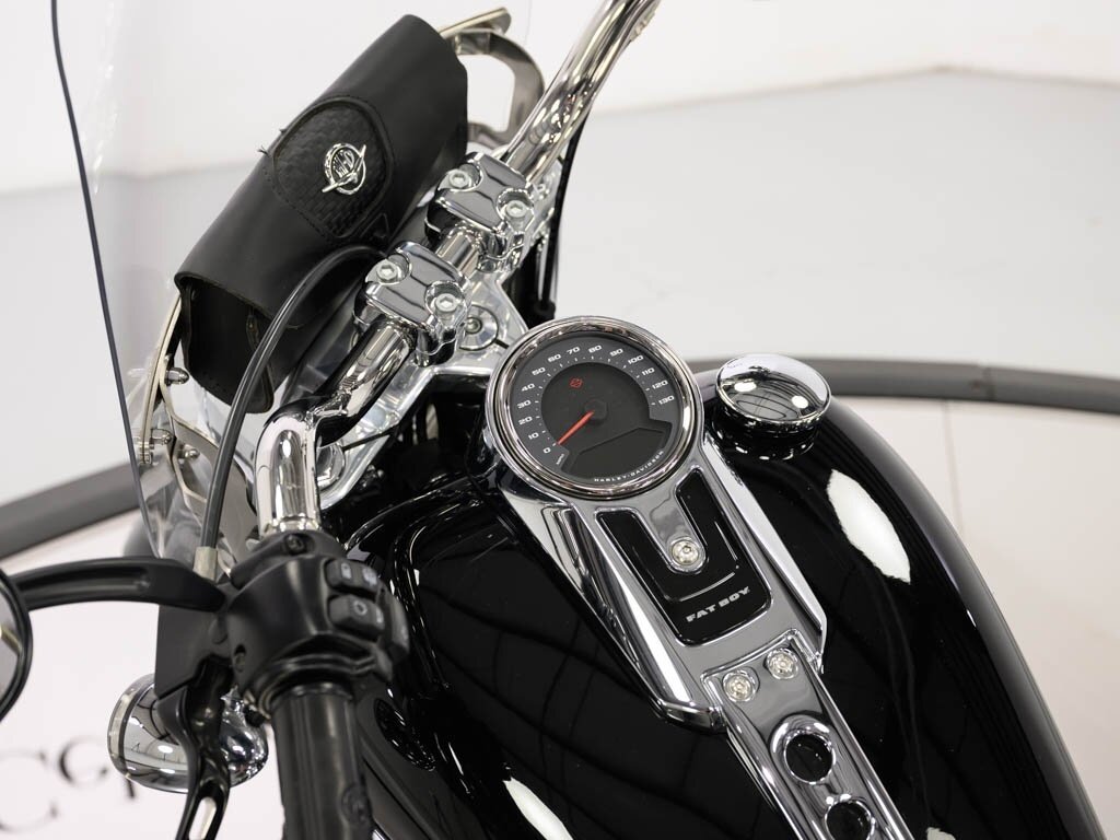 2022 Harley-Davidson Custom Fatboy 114 Lakester Wheels 240mm Rear Tire   - Photo 30 - Sarasota, FL 34243