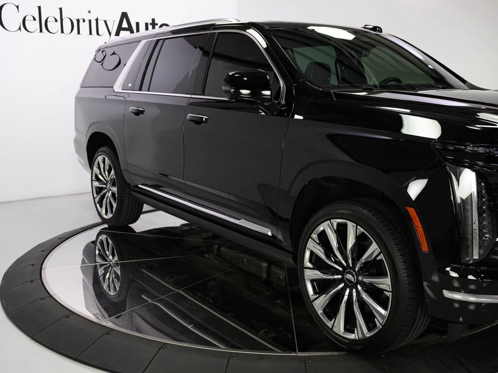 2025 Cadillac Escalade ESV Premium Luxury photo 11