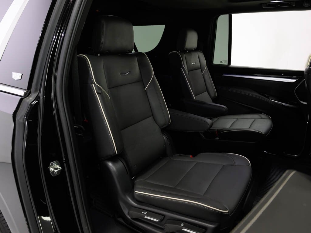 2025 Cadillac Escalade ESV Premium Luxury photo 41