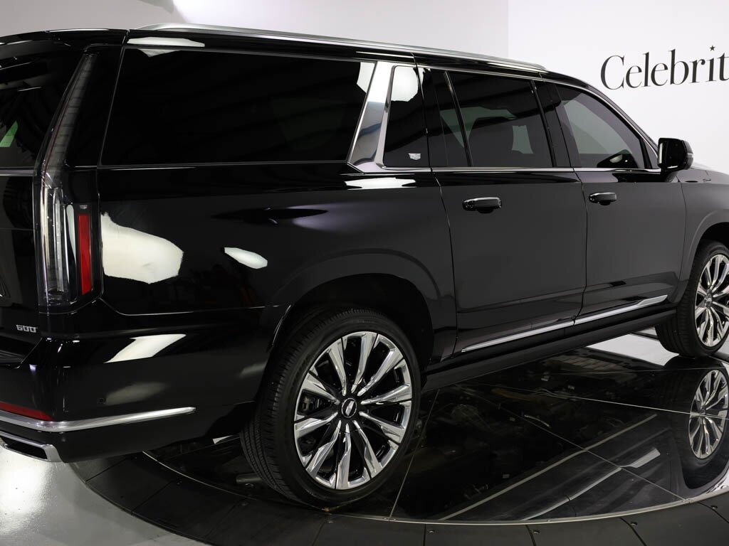 2025 Cadillac Escalade ESV Premium Luxury photo 19