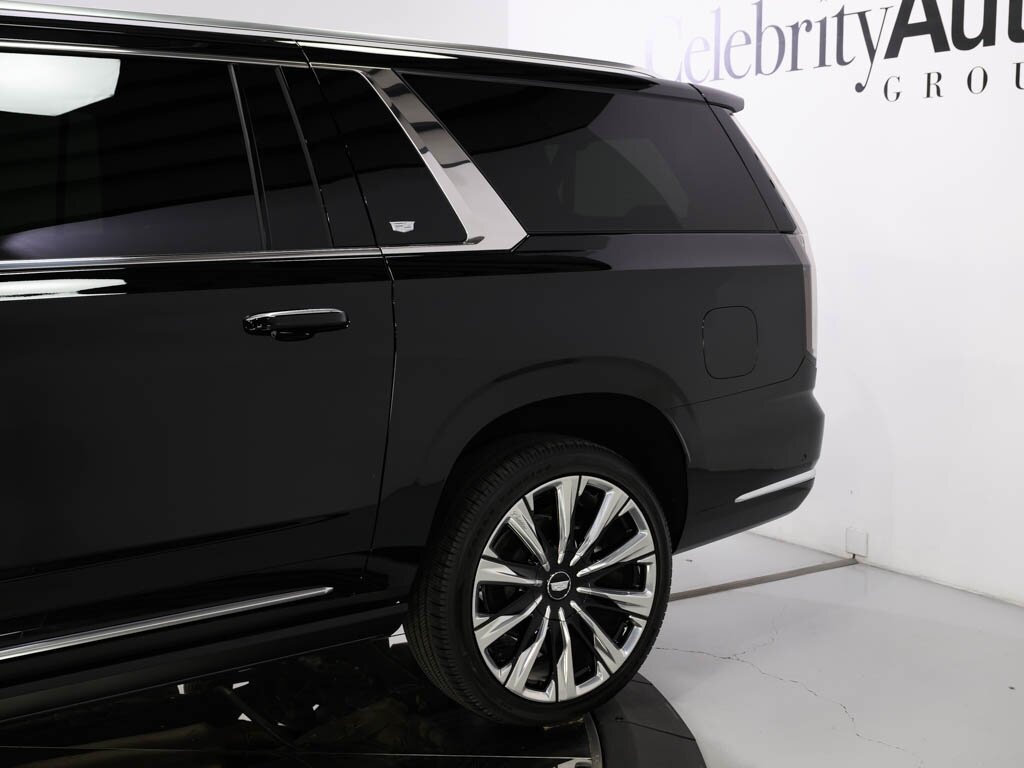 2025 Cadillac Escalade ESV Premium Luxury photo 27