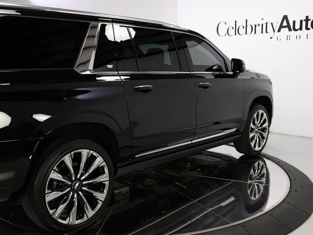 2025 Cadillac Escalade ESV Premium Luxury photo 22