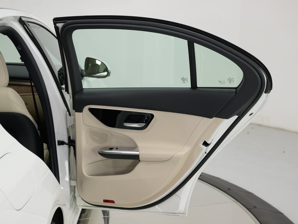 2023 Mercedes-Benz C300 $53K MSRP Exclusive Trim Pkg Drivers Assist   - Photo 41 - Sarasota, FL 34243