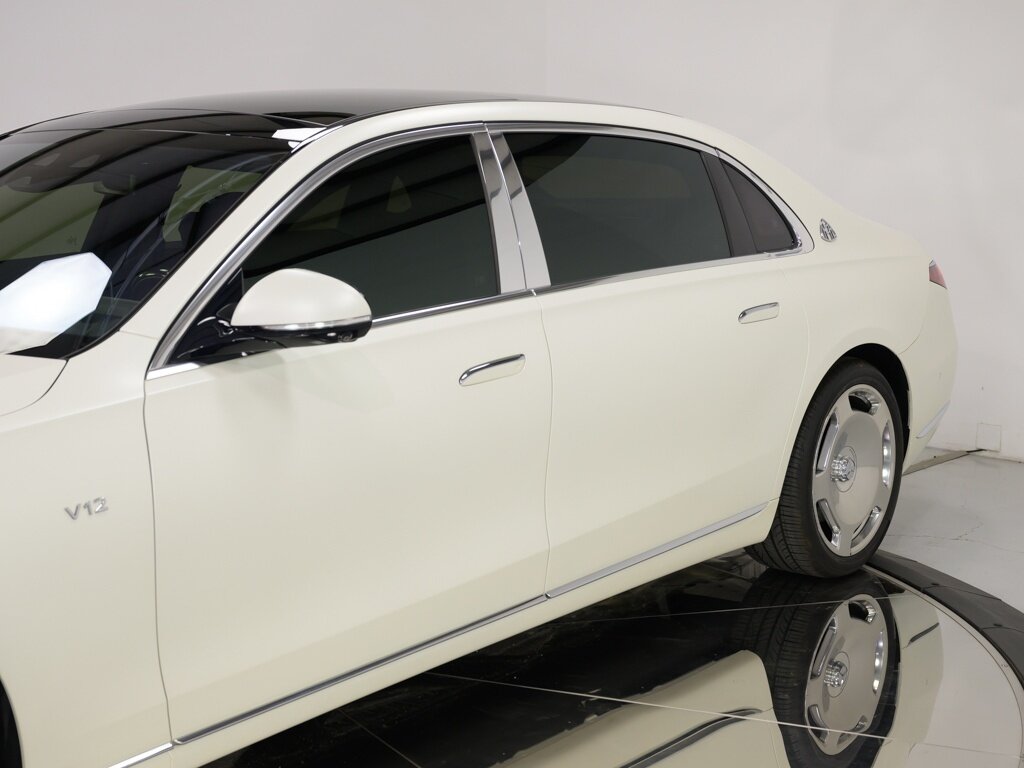 2022 Mercedes-Benz Maybach S680 4MATIC $235K MSRP   - Photo 16 - Sarasota, FL 34243