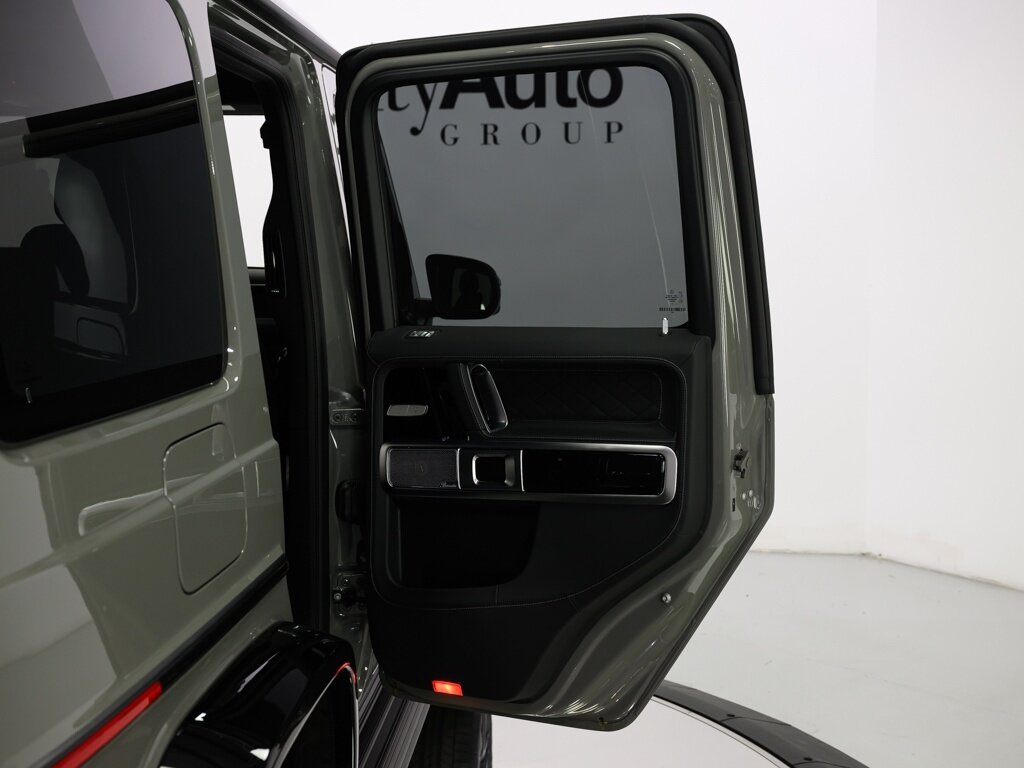 2025 Mercedes-Benz AMG G63 Exclusive Int Pkg Plus AMG Night Pkg Plus - Photo 41 - Sarasota, FL 34243