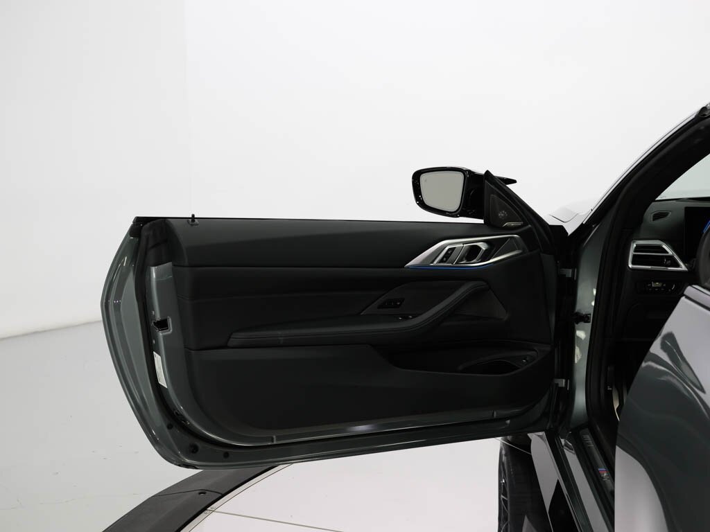 2025 BMW M4 Competition xDrive Executive Pkg Driving Assist   - Photo 45 - Sarasota, FL 34243