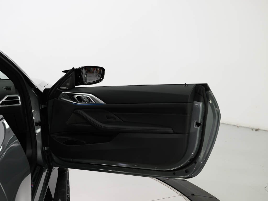 2025 BMW M4 Competition xDrive Executive Pkg Driving Assist   - Photo 46 - Sarasota, FL 34243