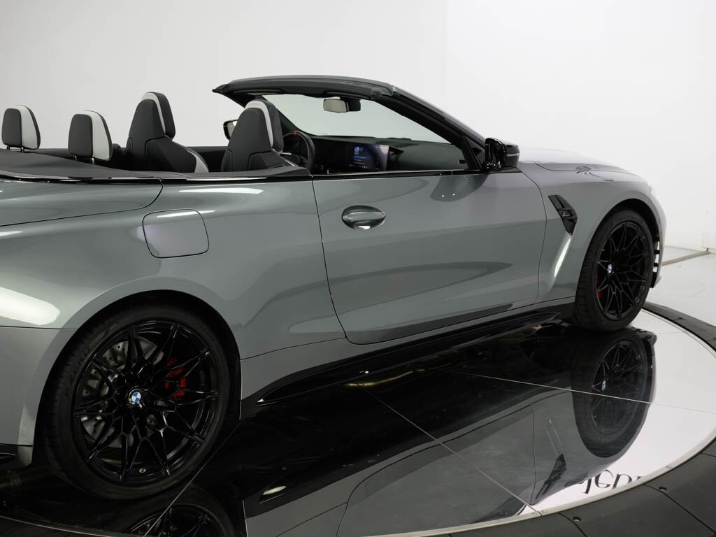 2025 BMW M4 Competition xDrive Executive Pkg Driving Assist   - Photo 33 - Sarasota, FL 34243