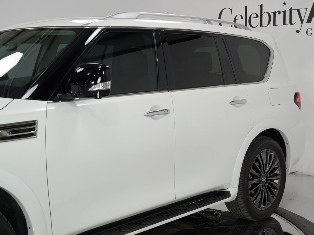 2024 INFINITI QX80 Premium Select 4WD $85K MSRP   - Photo 16 - Sarasota, FL 34243