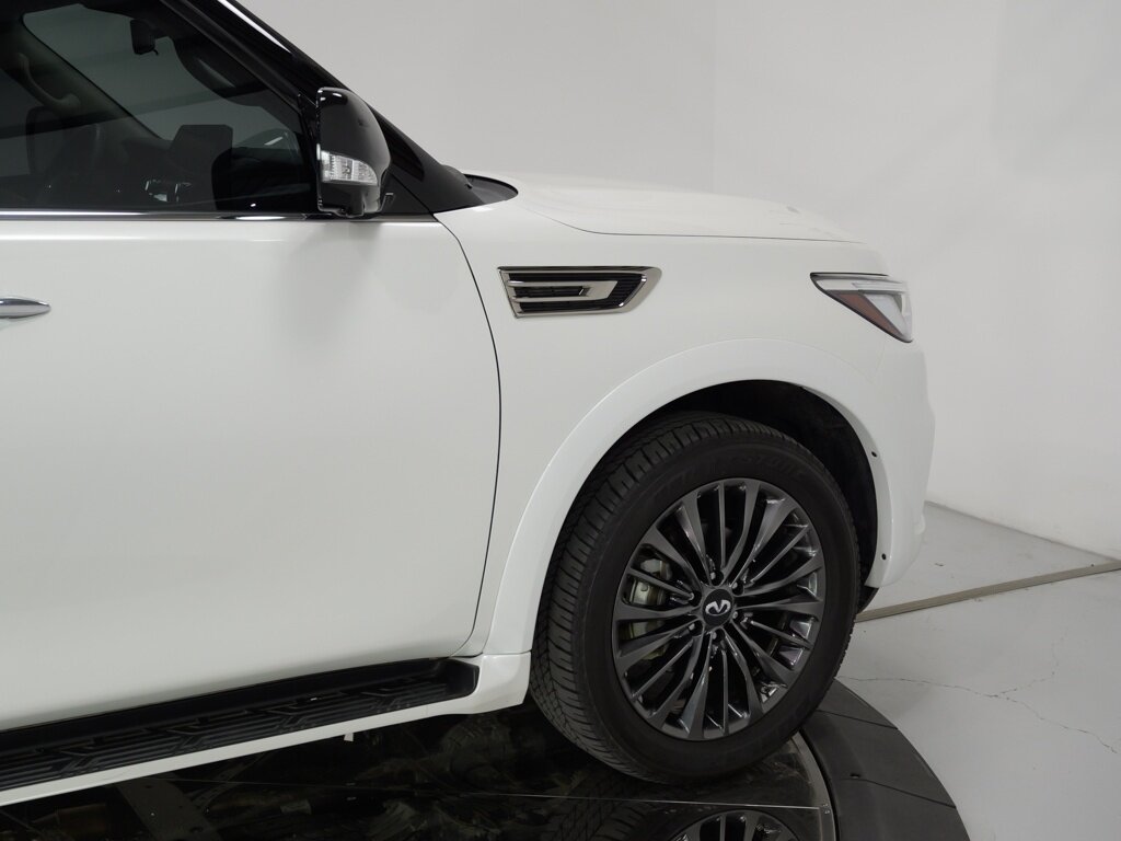 2024 INFINITI QX80 Premium Select 4WD $85K MSRP   - Photo 17 - Sarasota, FL 34243