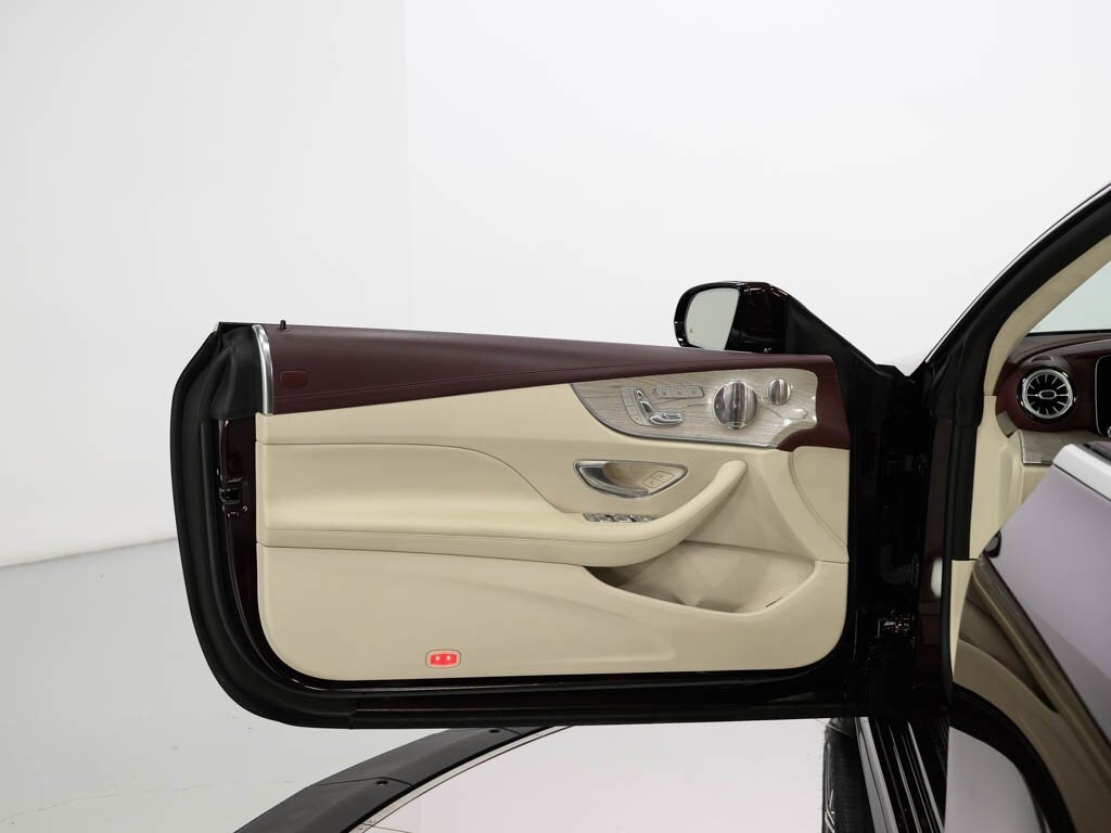 2022 Mercedes-Benz E450 4MATIC $91K MSRP AMG Line Driver Assist   - Photo 45 - Sarasota, FL 34243