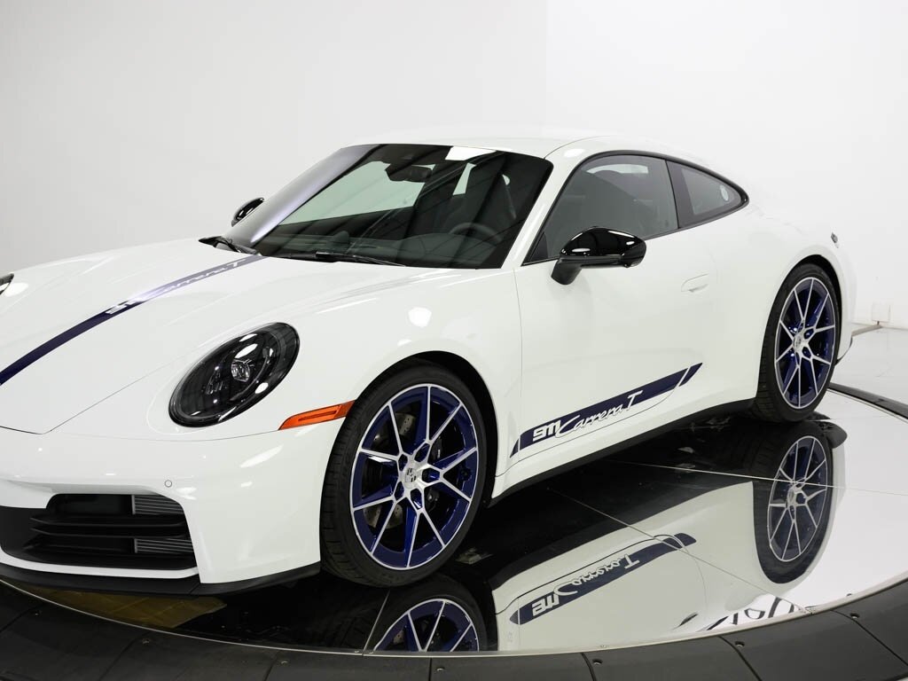 2025 Porsche 911 Carrera T Front Axle Lift 6-speed Manual Trans - Photo 12 - Sarasota, FL 34243