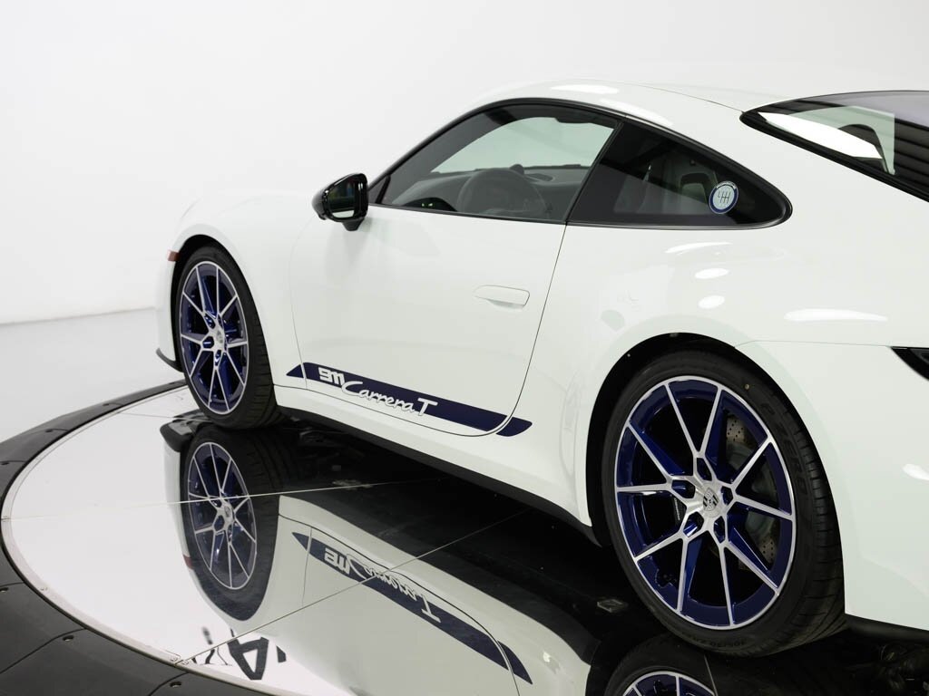 2025 Porsche 911 Carrera T Front Axle Lift 6-speed Manual Trans - Photo 25 - Sarasota, FL 34243