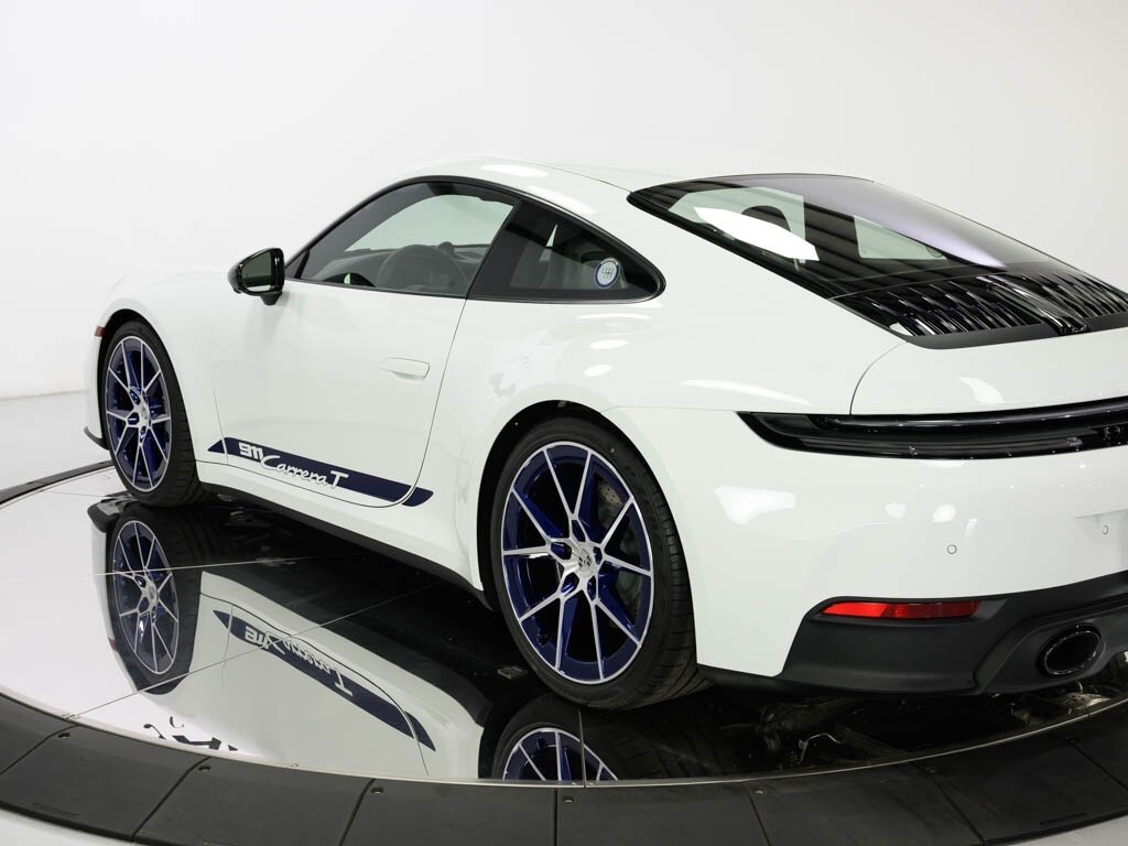 2025 Porsche 911 Carrera T Front Axle Lift 6-speed Manual Trans - Photo 23 - Sarasota, FL 34243