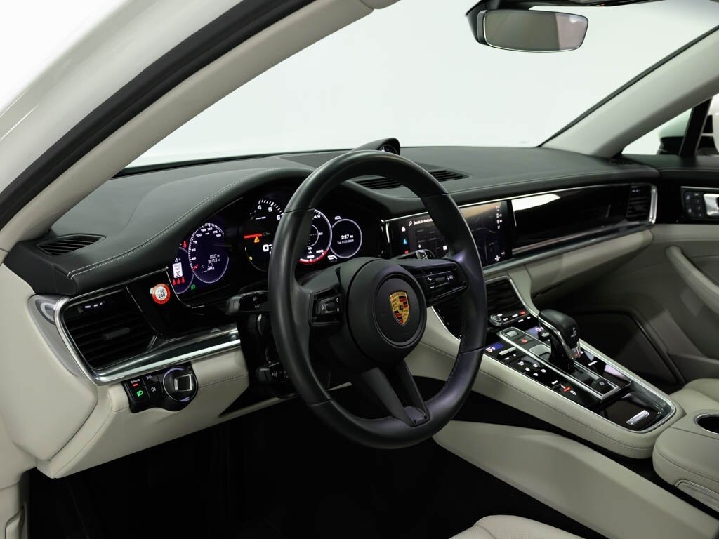 2023 Porsche Panamera 4 Sport Turismo Premium Pkg 21 " Wheels   - Photo 47 - Sarasota, FL 34243