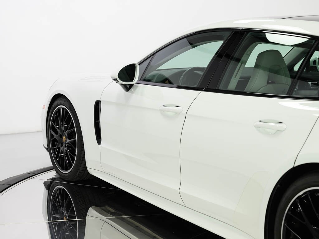 2023 Porsche Panamera 4 Sport Turismo Premium Pkg 21 " Wheels   - Photo 27 - Sarasota, FL 34243