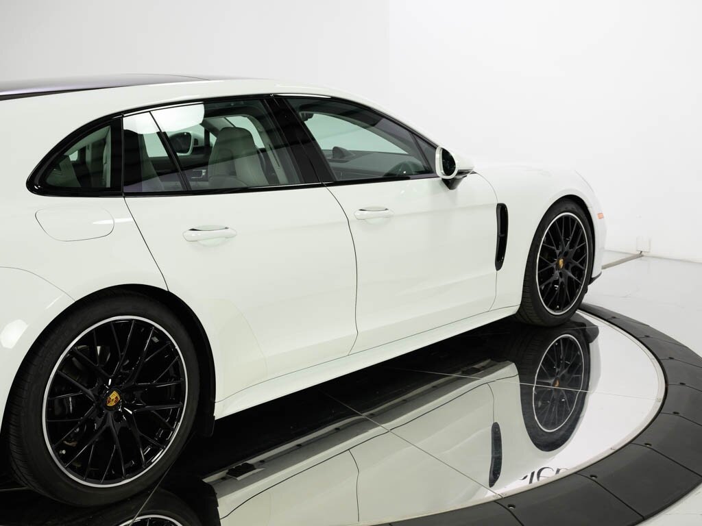 2023 Porsche Panamera 4 Sport Turismo Premium Pkg 21 " Wheels   - Photo 24 - Sarasota, FL 34243
