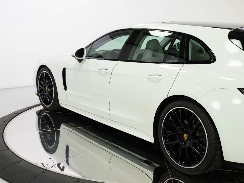 2023 Porsche Panamera 4 Sport Turismo Premium Pkg 21 " Wheels   - Photo 25 - Sarasota, FL 34243