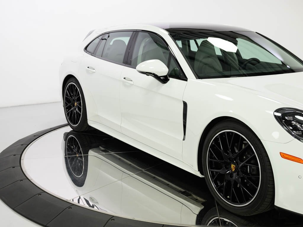 2023 Porsche Panamera 4 Sport Turismo Premium Pkg 21 " Wheels   - Photo 13 - Sarasota, FL 34243