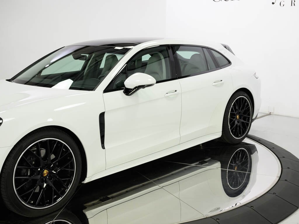 2023 Porsche Panamera 4 Sport Turismo Premium Pkg 21 " Wheels   - Photo 14 - Sarasota, FL 34243