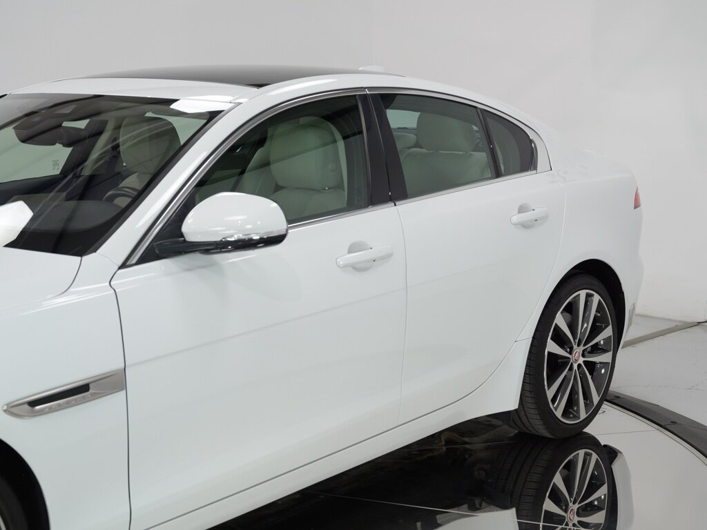 2020 Jaguar XE P250 S $45K MSRP 19 " Style 5031 Wheels   - Photo 16 - Sarasota, FL 34243