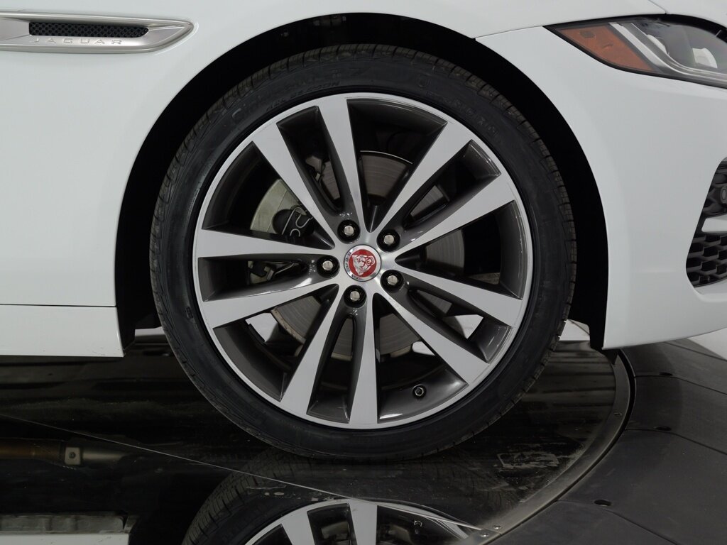 2020 Jaguar XE P250 S $45K MSRP 19 " Style 5031 Wheels   - Photo 34 - Sarasota, FL 34243