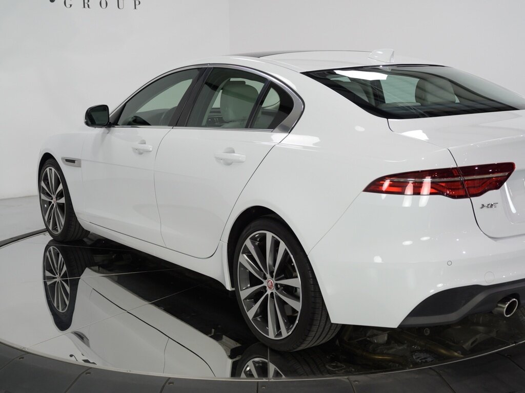 2020 Jaguar XE P250 S $45K MSRP 19 " Style 5031 Wheels   - Photo 23 - Sarasota, FL 34243