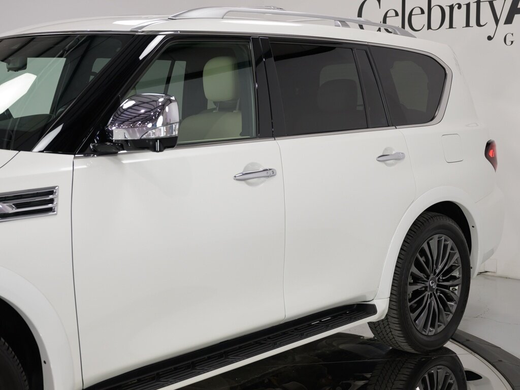 2024 INFINITI QX80 Sensory AWD $91K MSRP   - Photo 16 - Sarasota, FL 34243