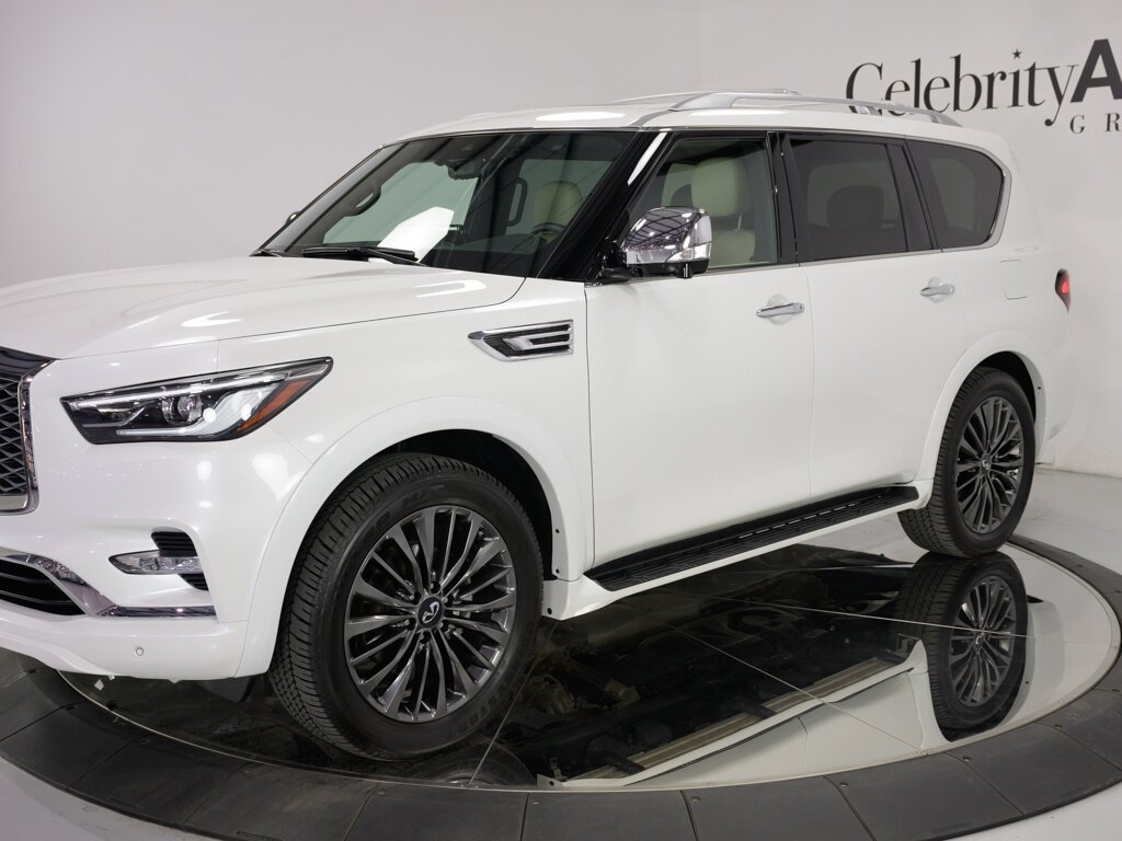 2024 INFINITI QX80 Sensory AWD $91K MSRP   - Photo 12 - Sarasota, FL 34243