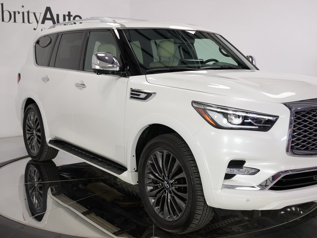 2024 INFINITI QX80 Sensory AWD $91K MSRP   - Photo 10 - Sarasota, FL 34243